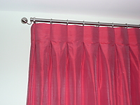 Curtain Header - red pleats