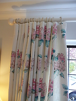 Curtain Header - classic roses on white